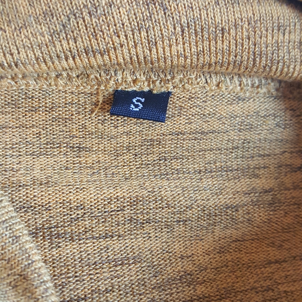 Unknown Brand 100 % Polyester Turtle Neck Tunic M… - image 3